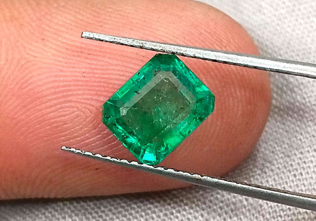 GSI Certified 1.70ct Medium Deep Green Zambian Emerald Minor Oiled Loose Gemstone