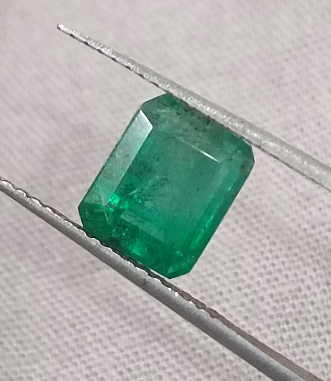 GSI Certified 2.42ct Medium Green Zambian Emerald, Natural Gemstone