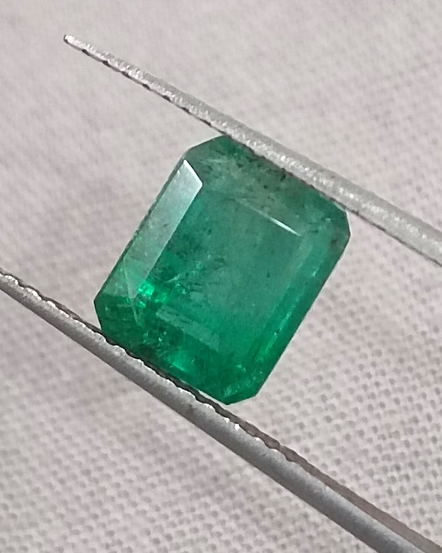 GSI Certified 2.42ct Medium Green Zambian Emerald, Natural Gemstone
