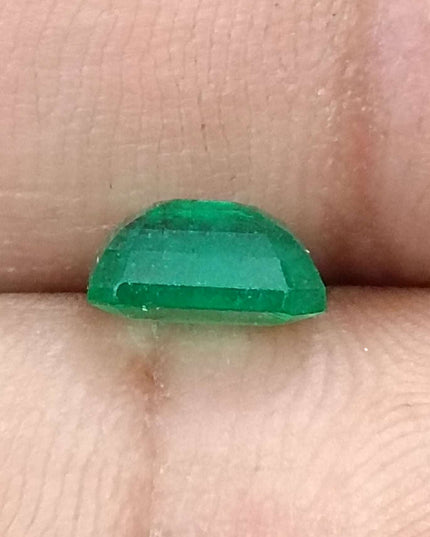 GSI Certified 1.31ct Parrot Green Natural Zambian Emerald Minor Oiled Loose Gemstone