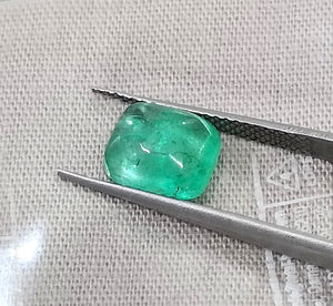 2.01ct Ethiopian Natural Emerald Sugarloaf cut Medium Light Green Gemstone