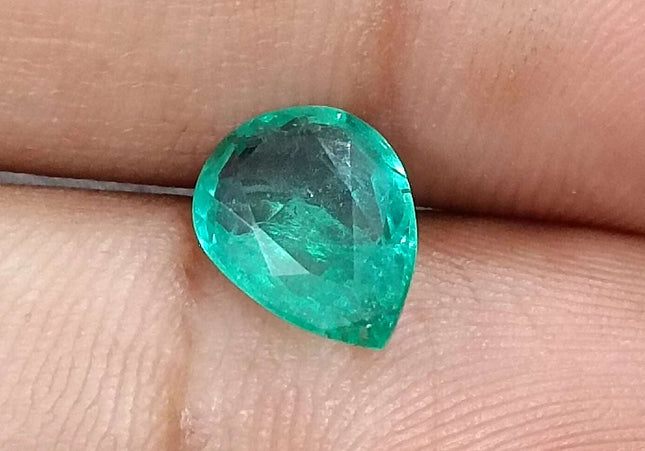 GSI Certified 1.65ct Medium Green Zambian Emerald Minor Oiled Loose Gemstone