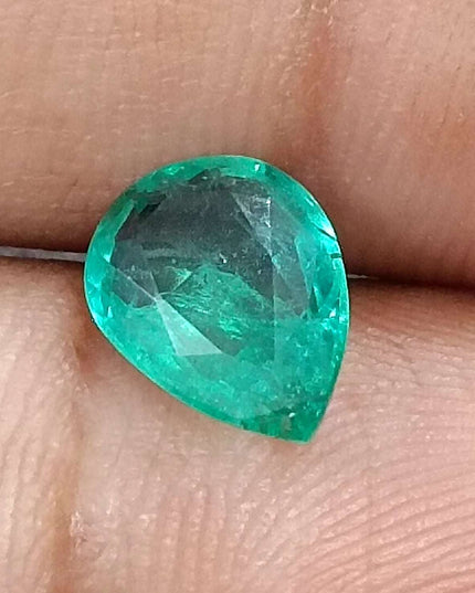 GSI Certified 1.65ct Medium Green Zambian Emerald Minor Oiled Loose Gemstone