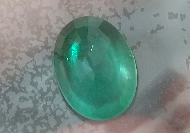 GSI certified 1.98ct Medium Green Natural Zambian Emerald Minor Oiled Loose Gemstone