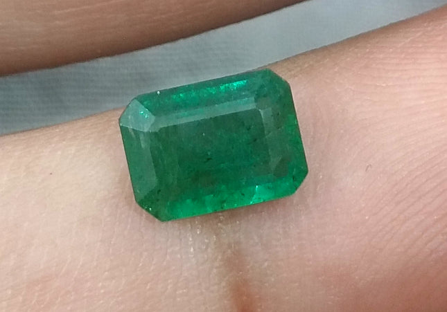 GSI Certified 1.51ct Deep Golden Green Natural Zambian Emerald Minor Oiled Loose Gemstone