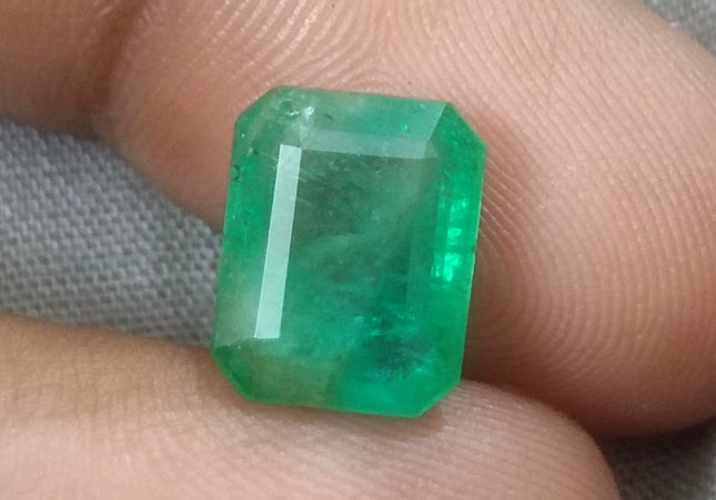 4.50ct GSI USA Certified Medium Green Swat Emerald Minor Oiled Loose Gemstone