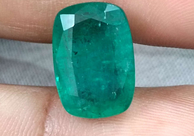 Big 9.75ct Zambian Emerald, Cushion cut Medium Deep Green Loose Gemstone.
