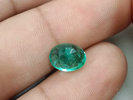 2.90ct Natural Emerald Bright Pastel Green Oval Cut Minor Oil Stone
