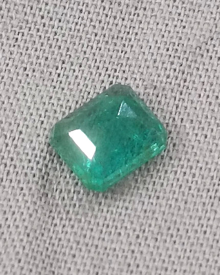 1.15ct Medium Light Green Zambian Emerald Minor Oiled Loose Gemstone