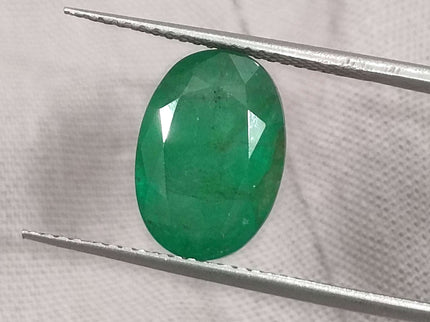 Zambian Emerald 4.09ct  Natural Certified Oval Cut Medium Green Loose Stone