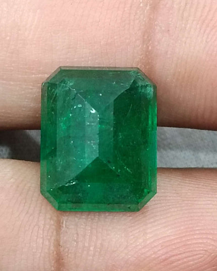 11.92ct Vivid Deep Green Swat Emerald Minor Oiled Loose Gemstone