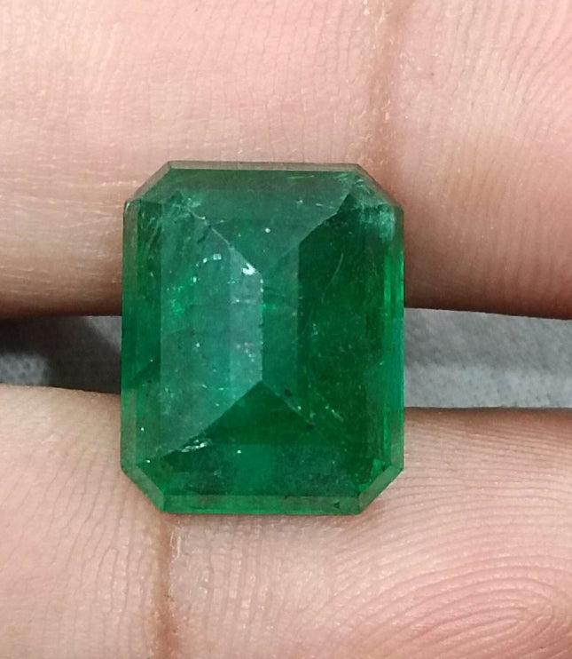 11.92ct Swat Emerald, Deep Vivid Green Natural Gemstone