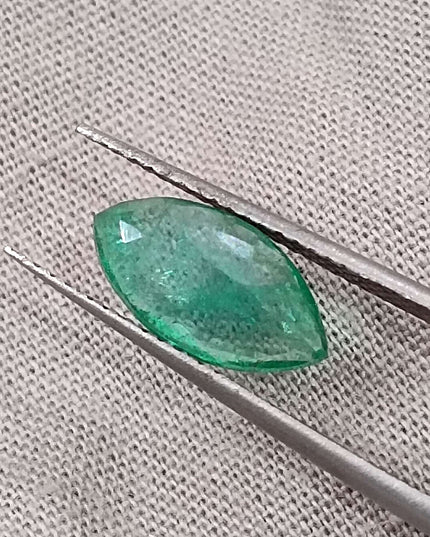 GSI Certified 1.52ct Medium Leaf Green Natural Zambian Emerald Minor Oiled Loose Gemstone