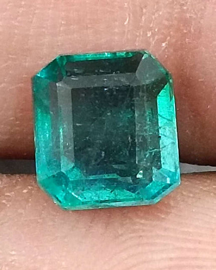 2.09ct Medium deep green Zambian emerald natural minor oiled loose gemstone.