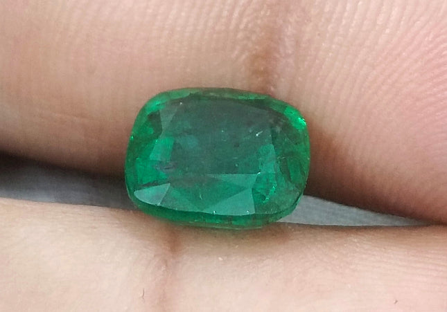GSI Certified 3.38ct Deep Vivid Green Natural Emerald Minor Oiled Loose Gemstone