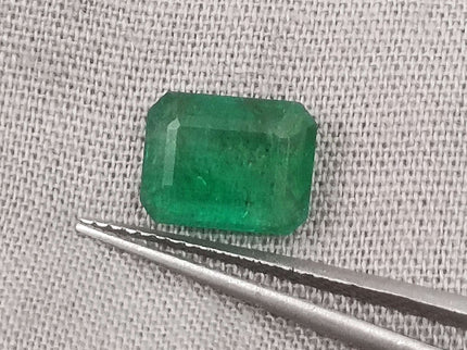 1.78ct Certified Natural Zambian Emerald.
