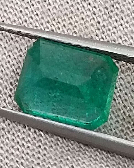 GSI Certified 1.87ct Medium Deep Green Zambian Emerald Minor Oiled Loose Gemstone