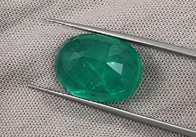 Big 7.48ct Panjshir Emerald, Medium Spring Green Oval Cut Natural Minor Oiled Loose Gemstone