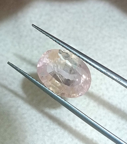 IGI Certified 3.67ct Padparadscha Sapphire, 100% Natural Untreated Gemstone.