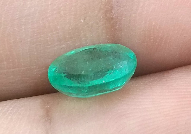 1.97ct Medium Light Green Natural Zambian Emerald Minor Oiled Loose Gemstone
