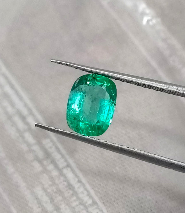 Natural Emerald 1.14ct Medium Vivid Electric Green SGL Certificate Cushion Cut Minor Oiled Gemstone