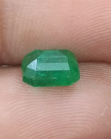 GSI Certified Vivid Golden Green Natural Swat Emerald Minor Oiled Loose Gemstone