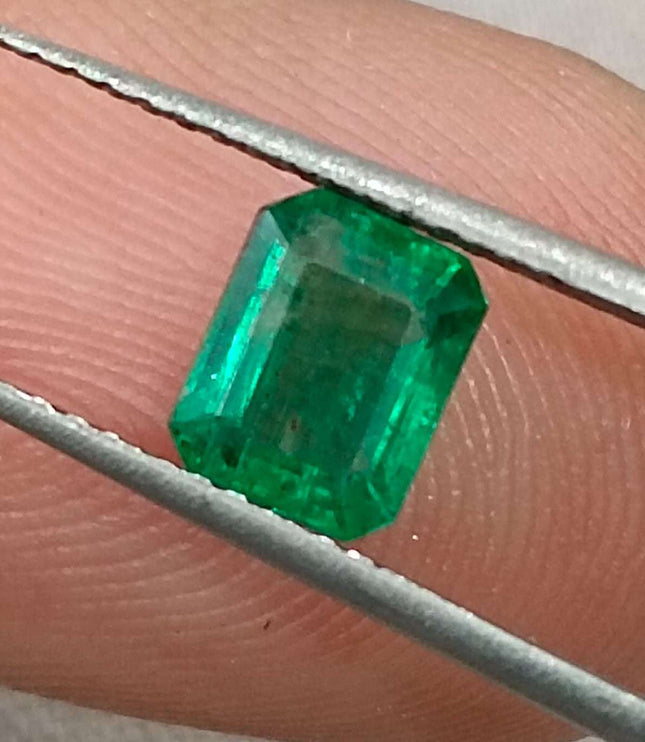Natural Emerald 0.91ct Certified Zambian Origin Octagon cut Stone