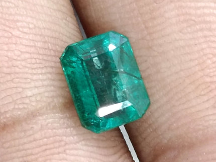 GSI Certified 2.69ct Zambian Emerald, 100% Natural Earth Mined Gemstone