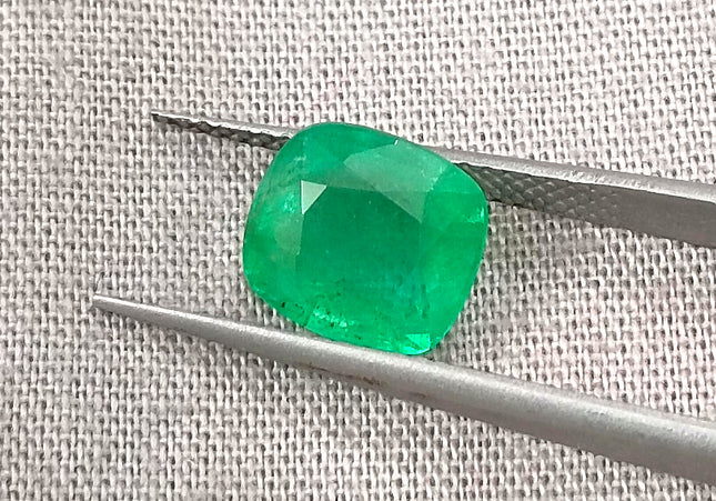 GSI Certified 2.32ct Neon Green Ethiopian Emerald, Natural Gemstone