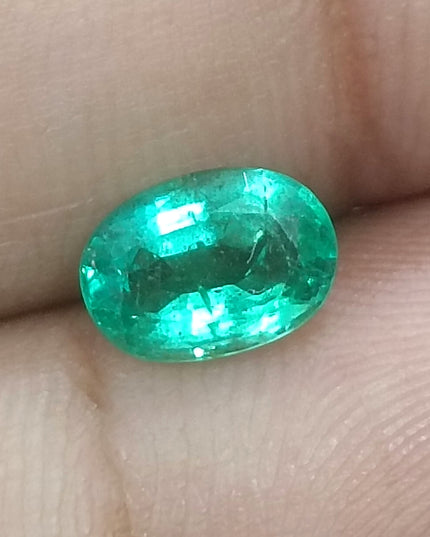 GSI Certified 1.38ct Bright Medium Shamrock Green Natural Zambian Emerald Minor Oiled Loose Gemstone
