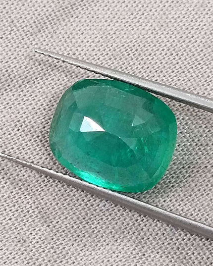Big 6.28ct Zambian Emerald, Medium Deep Green Minor Oiled Natural Loose Gemstone