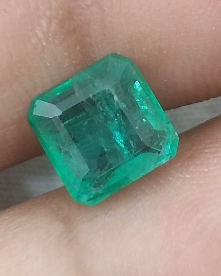 GSI Certified 2.05ct Medium Green Natural Zambian Emerald Minor Oiled Loose Gemstone