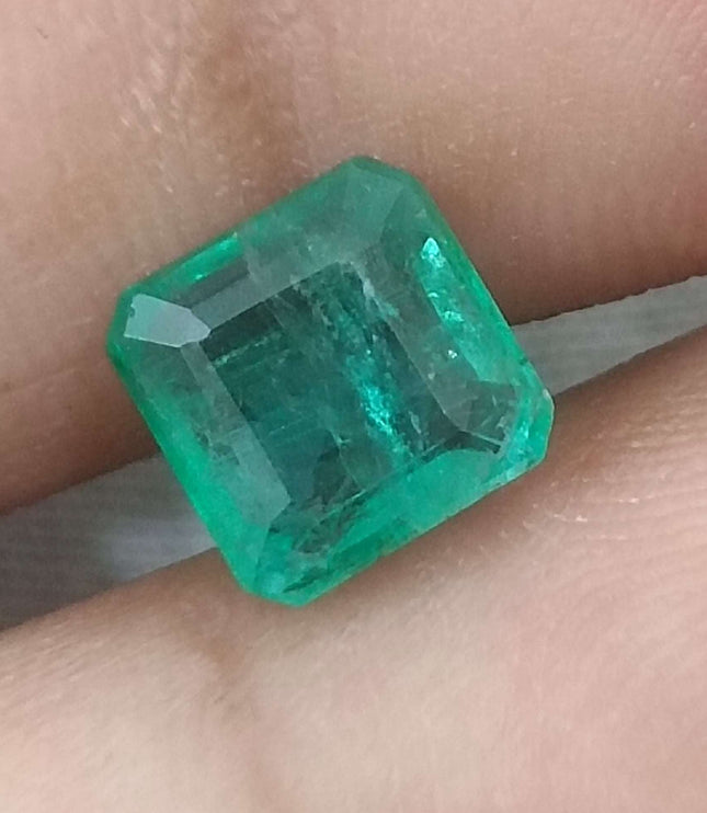 GSI Certified 2.05ct Medium Green Natural Zambian Emerald Minor Oiled Loose Gemstone
