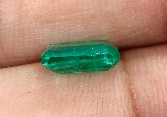 GSI Certified 1.92ct Medium Green Panjshir Emerald Minor Oiled Loose Gemstone