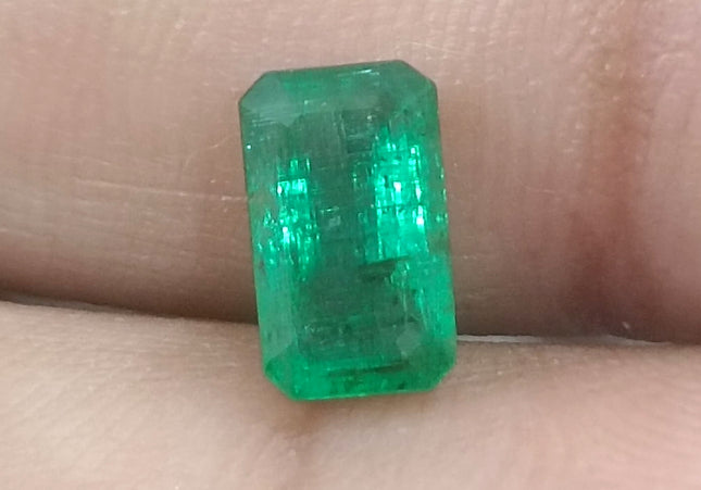 GSI Certified 1.68ct Deep Golden Green Natural Panjshir Emerald Minor Oiled Loose Gemstone