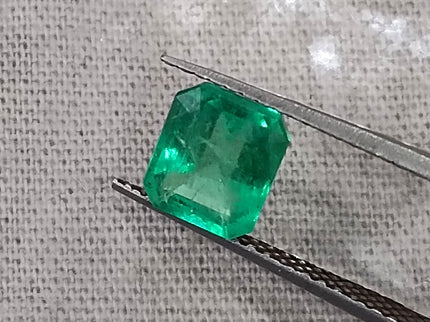 Panjshir Emerald 1.07ct Natural Certified Neon Green Emerald Cut Loose Gemstones