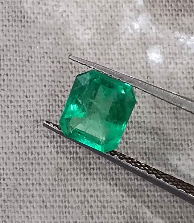 Panjshir Emerald 1.07ct Natural Certified Neon Green Emerald Cut Loose Gemstones