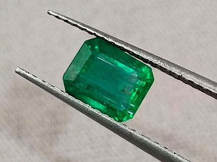 Natural Emerald 0.91ct Certified Zambian Origin Octagon cut Stone