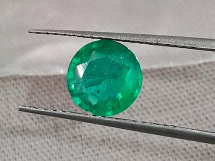 Zambian Emerald 1.00ct Certified Natural Medium Bright Shamrock Green Round Cut Gemstone