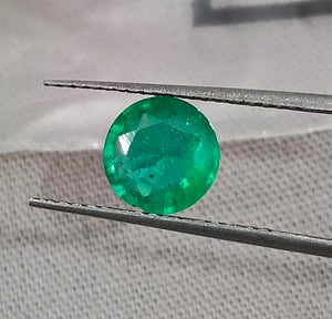Zambian Emerald 1.00ct Certified Natural Medium Bright Shamrock Green Round Cut Gemstone