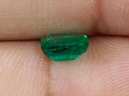 Natural Emerald 0.91ct Certified Zambian Origin Octagon cut Stone