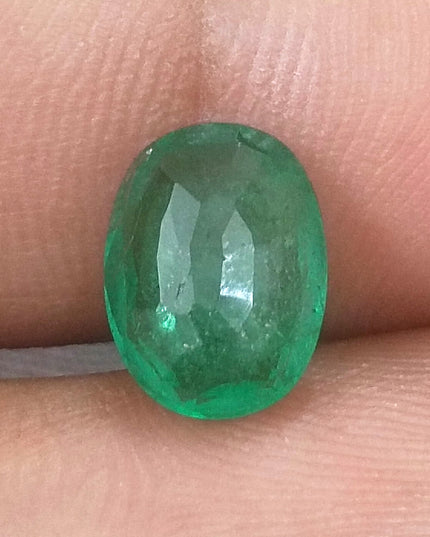 GSI USA Certified Medium Vivid Green Natural Zambian Emerald Minor Oiled Loose Gemstone