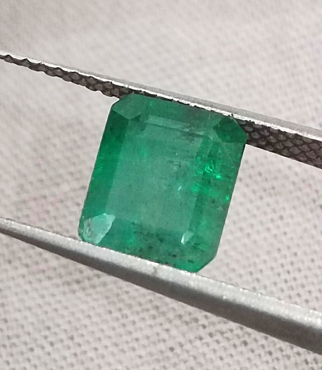 GSI Certified 2.42ct Medium Green Zambian Emerald, Natural Gemstone