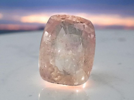 Padparadscha Sapphire 4.90ct IGI Certified Orangy Pink Natural untreated Loose Gemstone