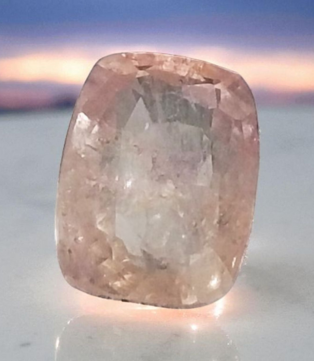 Padparadscha Sapphire 4.90ct IGI Certified Orangy Pink Natural untreated Loose Gemstone