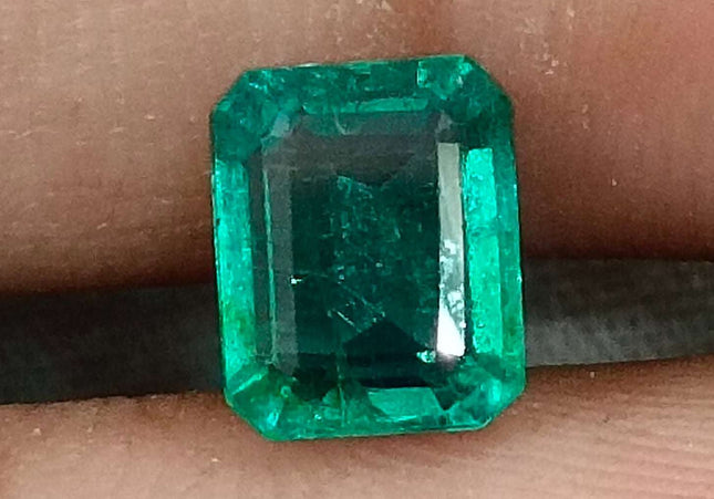 GSI Certified 1.57ct Medium Deep Green Zambian Emerald Minor Oiled Loose Gemstone