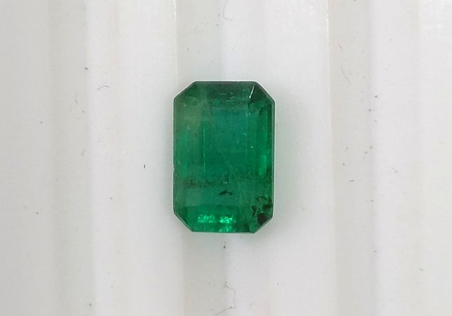 GSI Certified 1.29ct Vivid Medium Deep Green Swat Emerald Minor Oiled Loose Gemstone