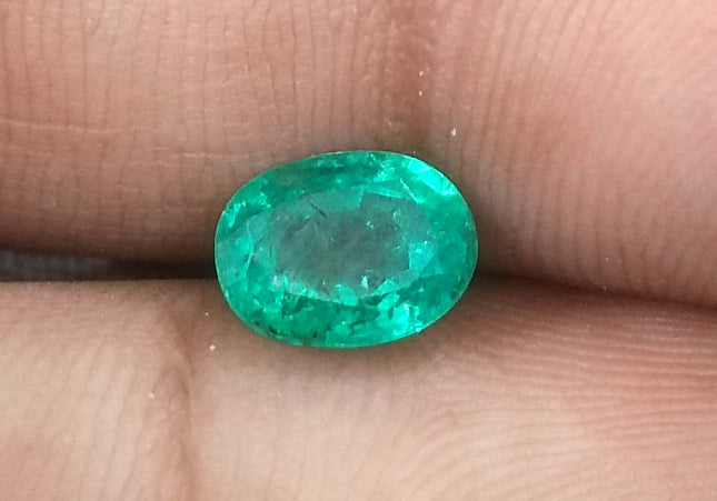 GSI USA Certified 1.31ct Medium Light Shamrock Green Zambian Emerald Minor Oiled Loose Gemstone