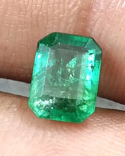 GSI Certified 1.62ct Medium Green Zambian Emerald Minor Oiled Loose Gemstone