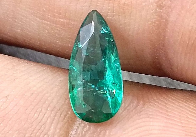 GSI Certified 1.50ct Medium Deep Green Zambian Emerald Minor Oiled Loose Gemstone